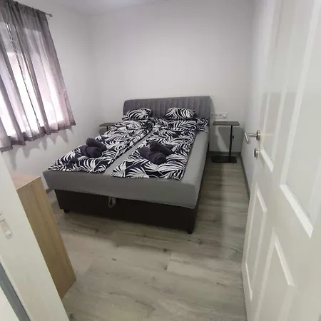 Apartment Enidom Oroshaza