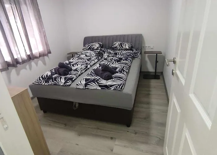 Apartment Enidom Oroshaza