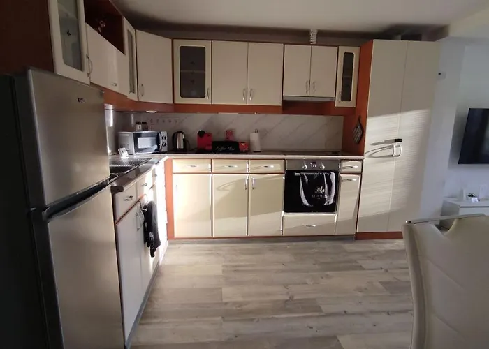 Apartment Enidom *